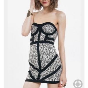 Tobi Lace bodycon dress
